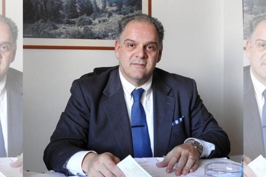 ΟΠΕΚΕΠΕ: Ο πρώην πρόεδρος Δημήτρης Μελάς εξηγεί τι σημαίνει το «χεράτα» που λέει με τον Σκρέκα [βίντεο]